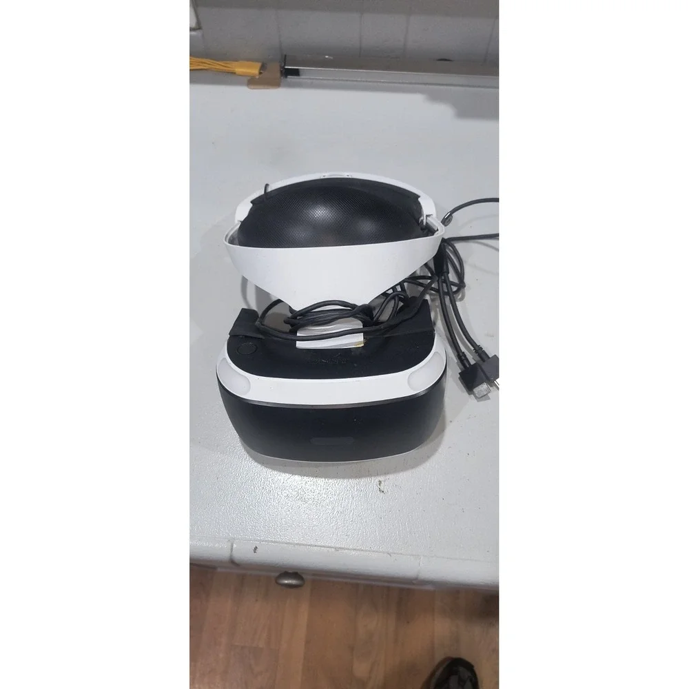 Sony PlayStation 4 PS4 VR Headset Only - Authentic Good Condition
